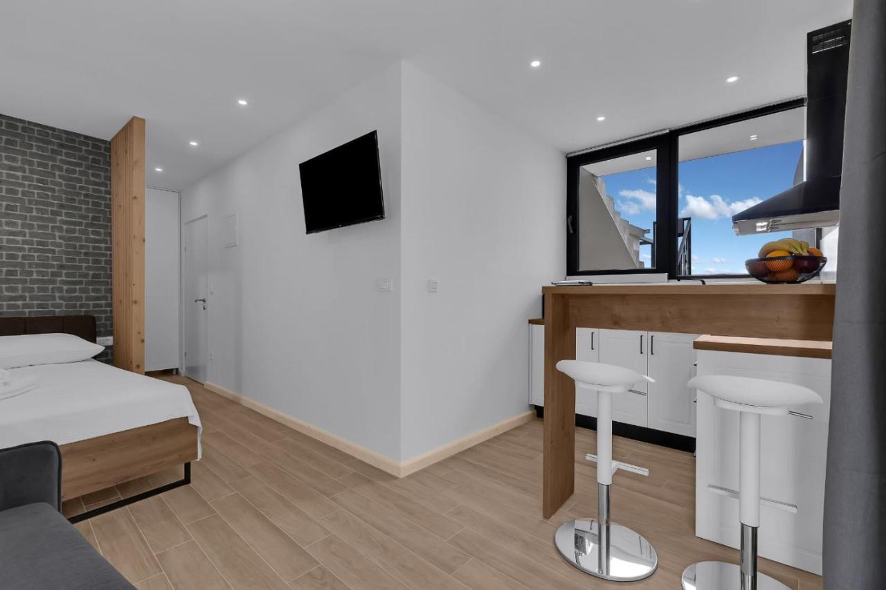 Apartments Lucky Brela Ngoại thất bức ảnh